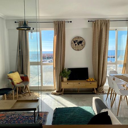 Apartmán Seafront In Marbella With Pool And Garage Exteriér fotografie